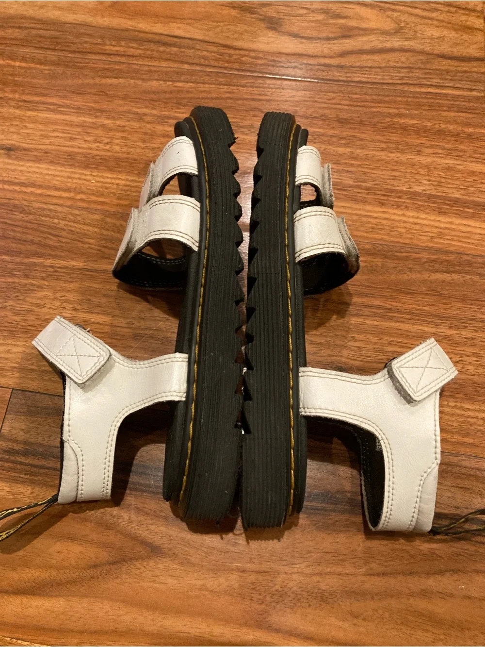 Dr. Martens Kids White & Black Triple-Strap Leather Sandals SZ 4